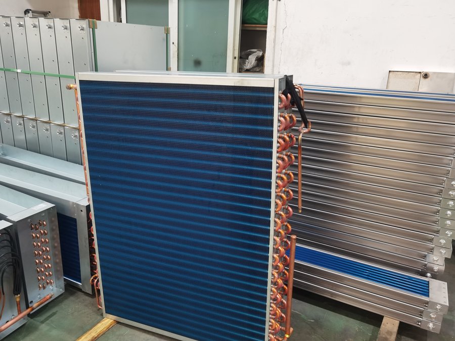 風(fēng)冷螺桿機進水維修