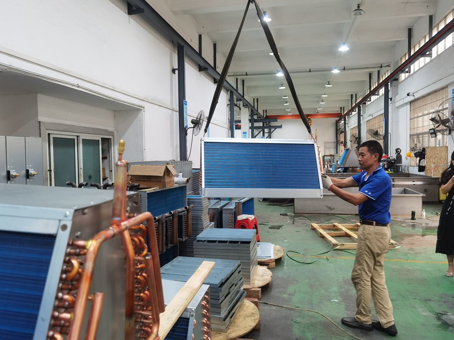 恒溫冷水機(jī)挑選需要考慮的因素有哪些？