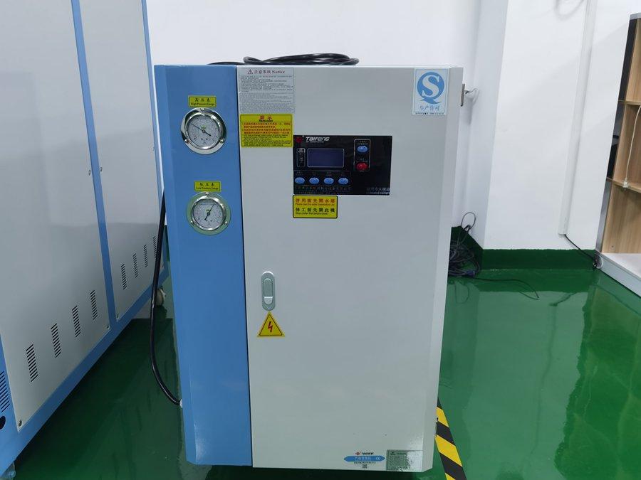 工業(yè)冷凍機(jī)如何做好日常保養(yǎng)？